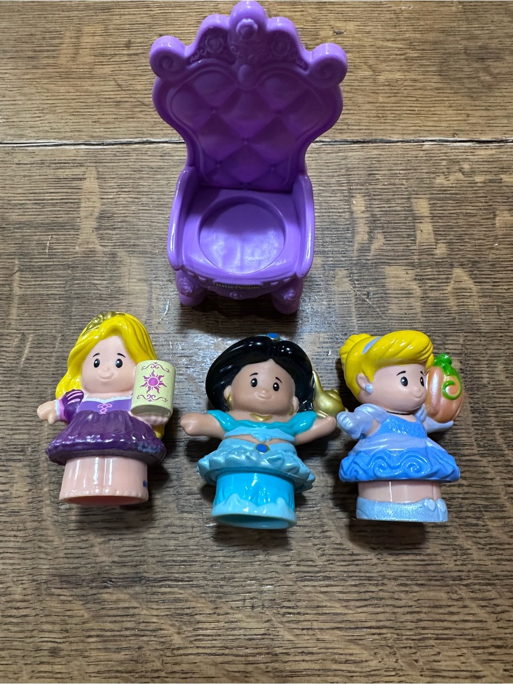 Disney Princess little people Chair Rapunzel Cinderella Jasmin